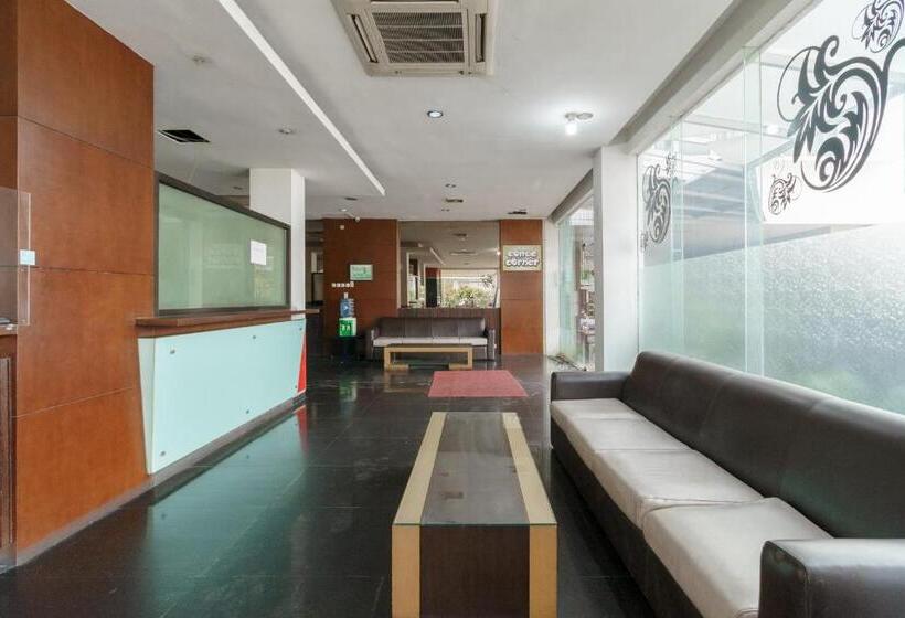 בית מלון כפרי Reddoorz @ Cikarang 2