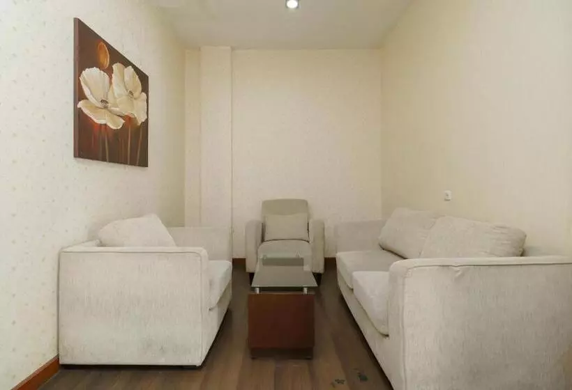 Hotelli Reddoorz @ Cikarang 2