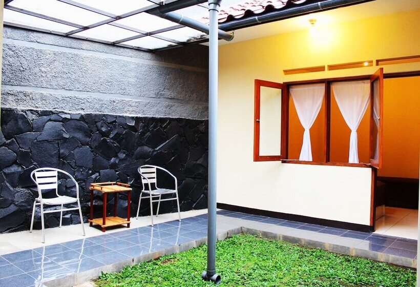 پانسیون De Orange Pasteur Guest House By Houseinbandung