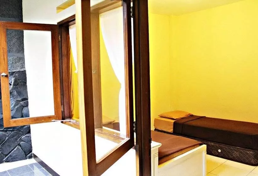 پانسیون De Orange Pasteur Guest House By Houseinbandung