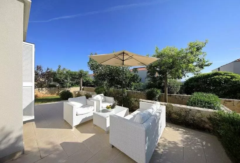 Sunnyside Apartments Petrčane