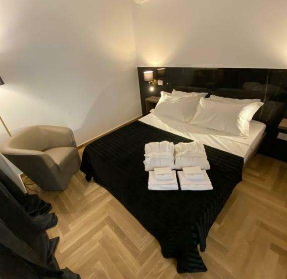 تختخواب و صبحانه Suitesantachiara