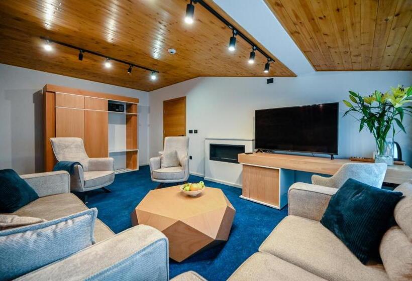 هتل Borovi Forest Resort & Spa