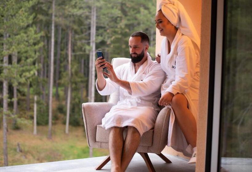 هتل Borovi Forest Resort & Spa