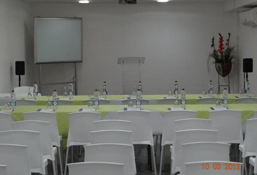 فندق Kamani Florencia