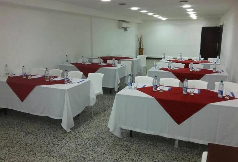 فندق Kamani Florencia