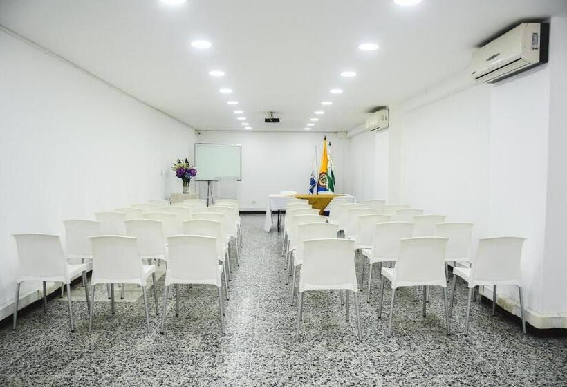 فندق Kamani Florencia