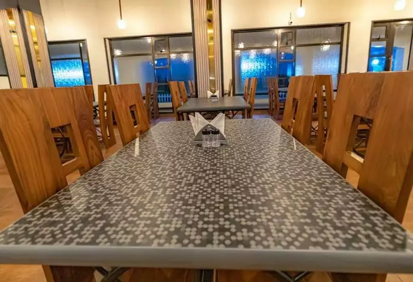 Hotelli Srm Grandeurs