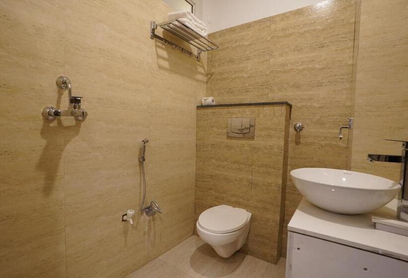 فندق The Connaught House Jaipur