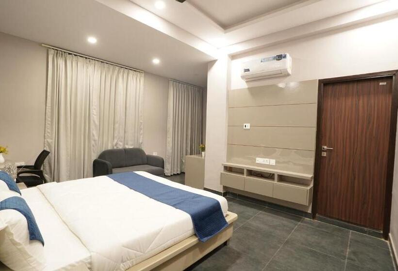 فندق The Connaught House Jaipur