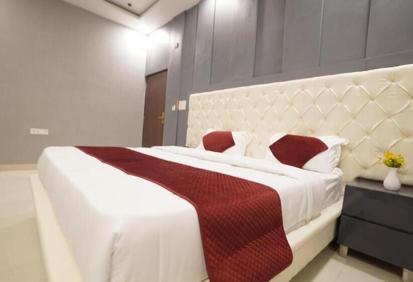 فندق The Connaught House Jaipur