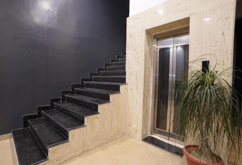 فندق The Connaught House Jaipur