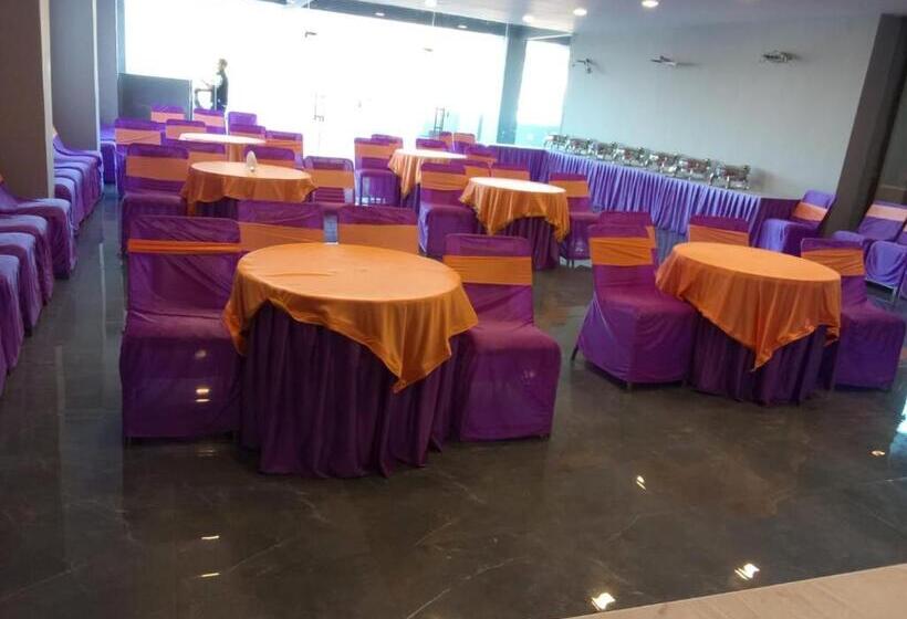 فندق The Connaught House Jaipur