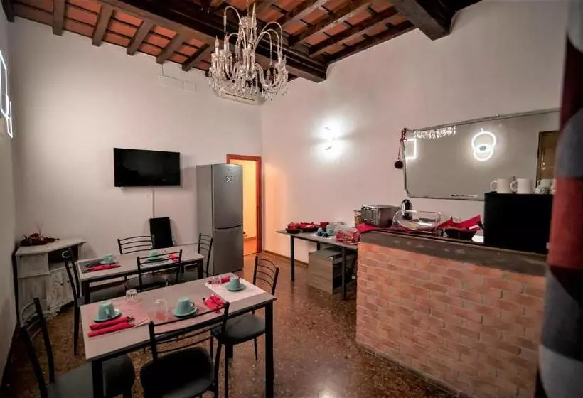 تختخواب و صبحانه Le Stanze Dei Ghibellini