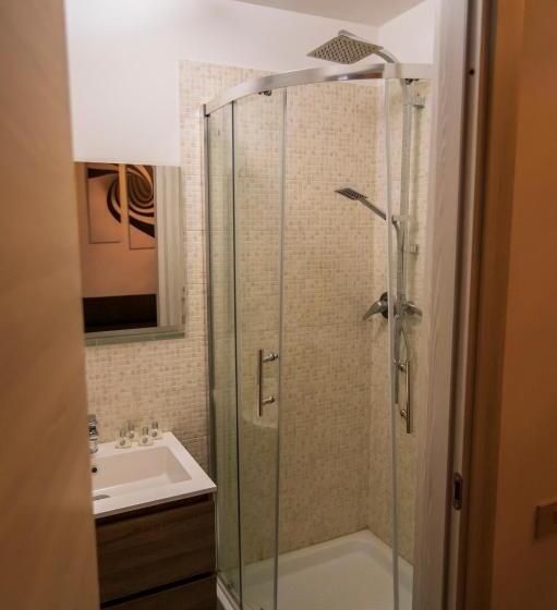 تختخواب و صبحانه Le Stanze Dei Ghibellini