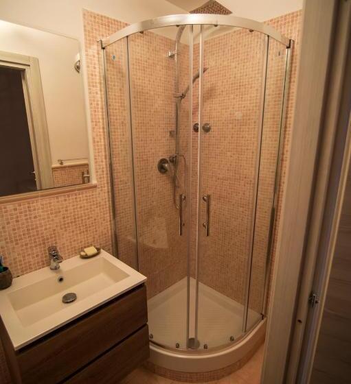 تختخواب و صبحانه Le Stanze Dei Ghibellini