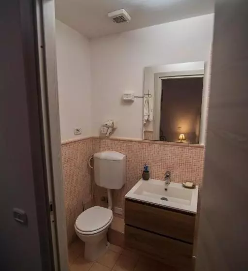 تختخواب و صبحانه Le Stanze Dei Ghibellini