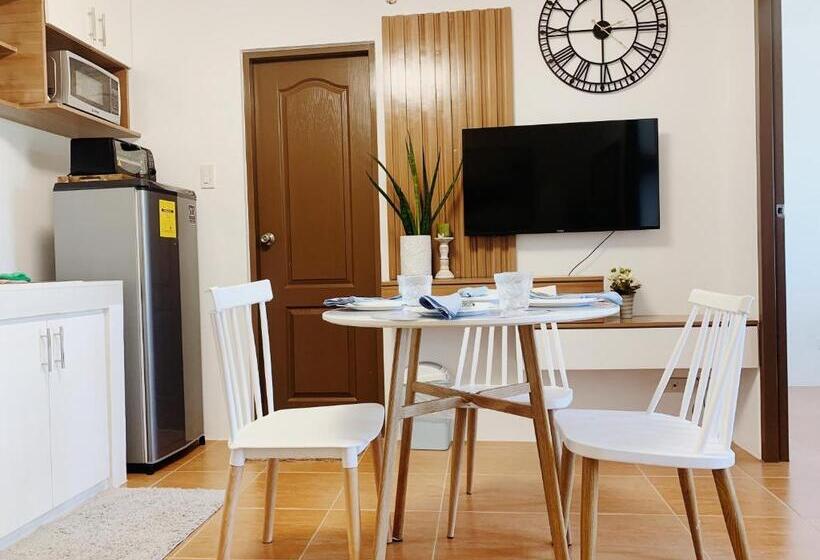 Elle S Condo At One Oasis