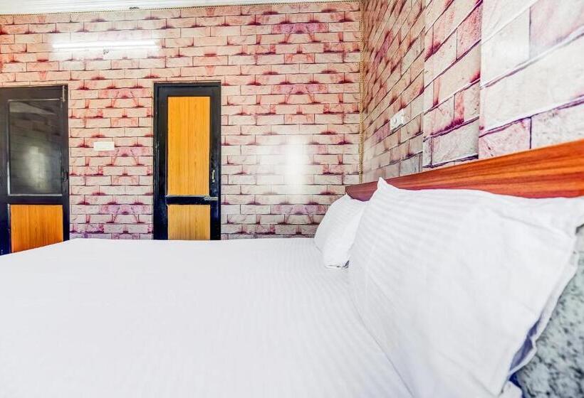 ホテル Spot On 702750 Sunrise