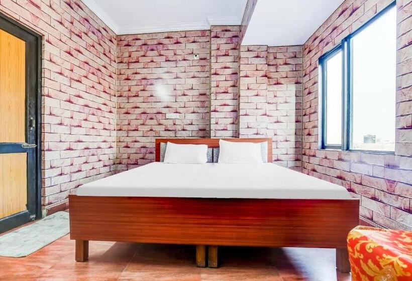 ホテル Spot On 702750 Sunrise