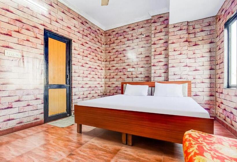 ホテル Spot On 702750 Sunrise