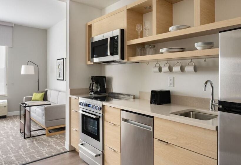 هتل Towneplace Suites By Marriott Norfolk