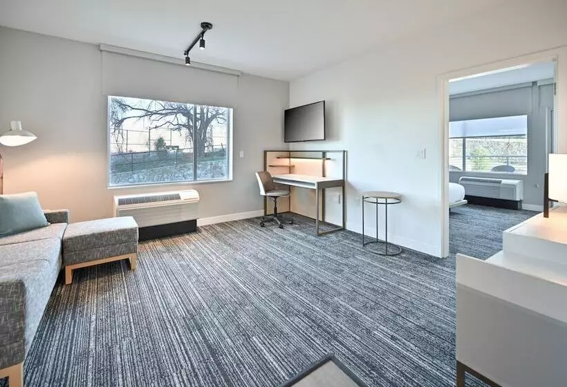 Hotelli Towneplace Suites By Marriott Norfolk