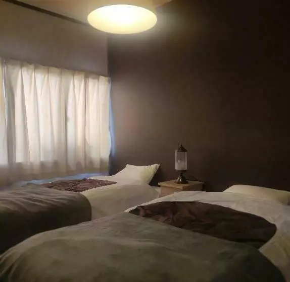 تختخواب و صبحانه Guest House Zu Thones Hakuba