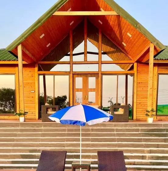 Aamiaismajoitus (B&B) The Arowana Divine