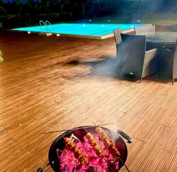 Bed and Breakfast The Arowana Divine