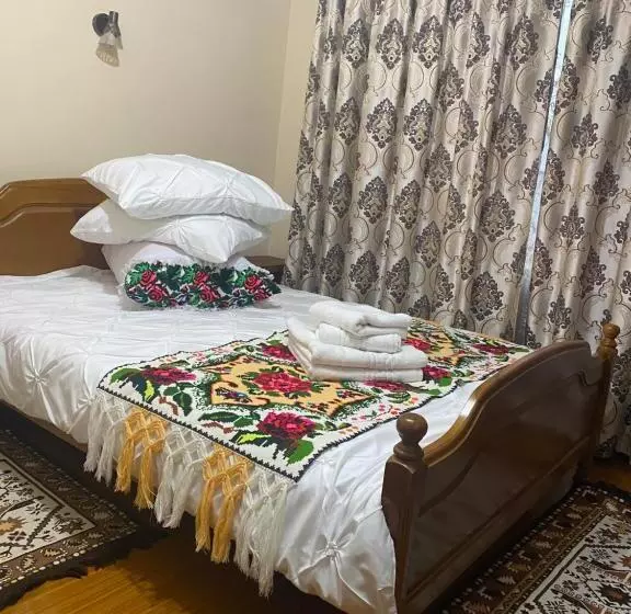 Majatalo Acasa La Tulucu