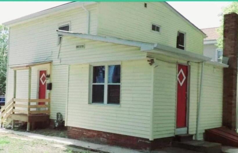 ペンション Room In Guest Room Black White Rm By Yale U