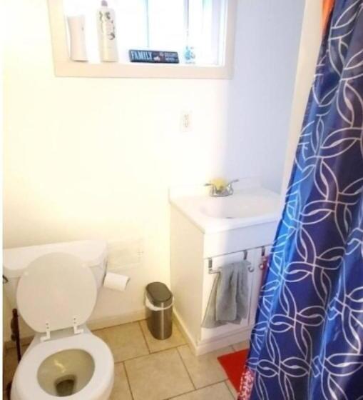 ペンション Room In Guest Room Black White Rm By Yale U