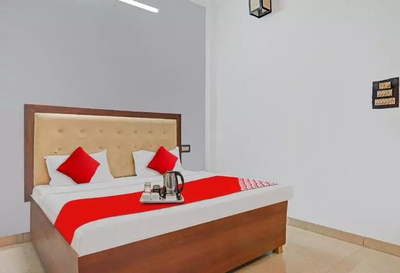 Hotelli Flagship The Cz Inn