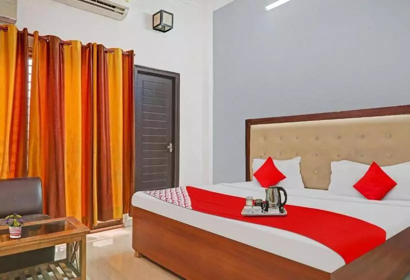 Hotelli Flagship The Cz Inn