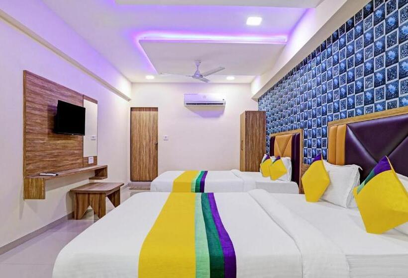 Itsy Hotels Rk Palace