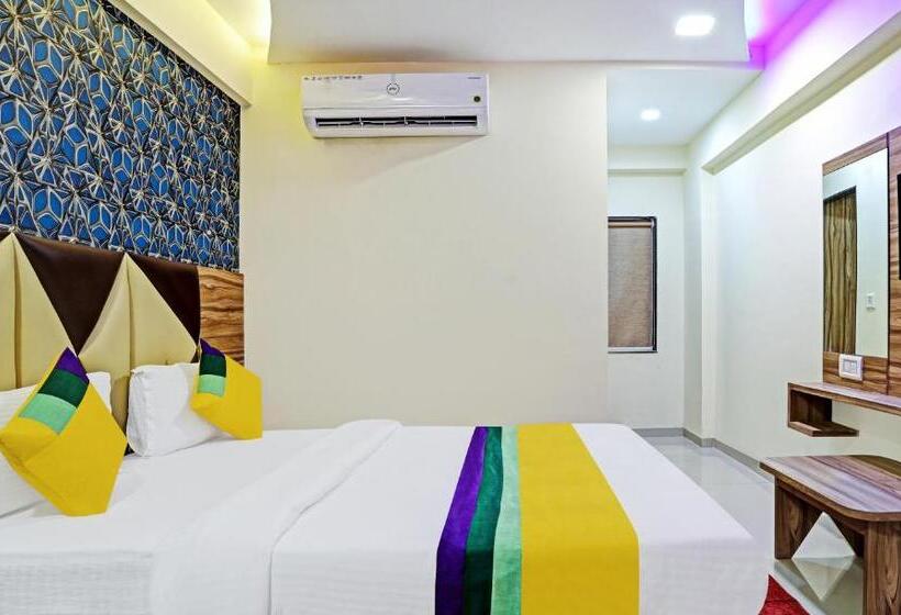 Itsy Hotels Rk Palace
