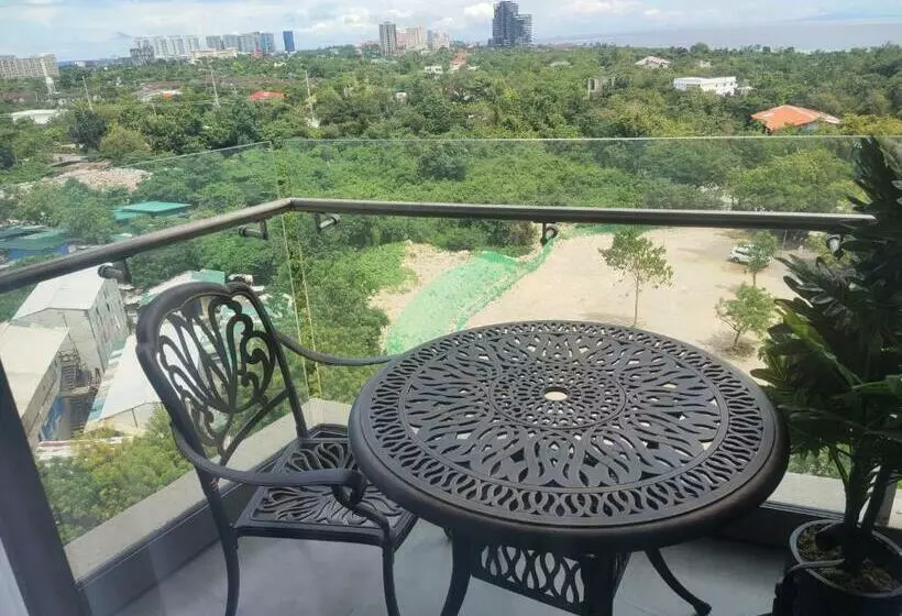 ホテル Tambuli Residence
