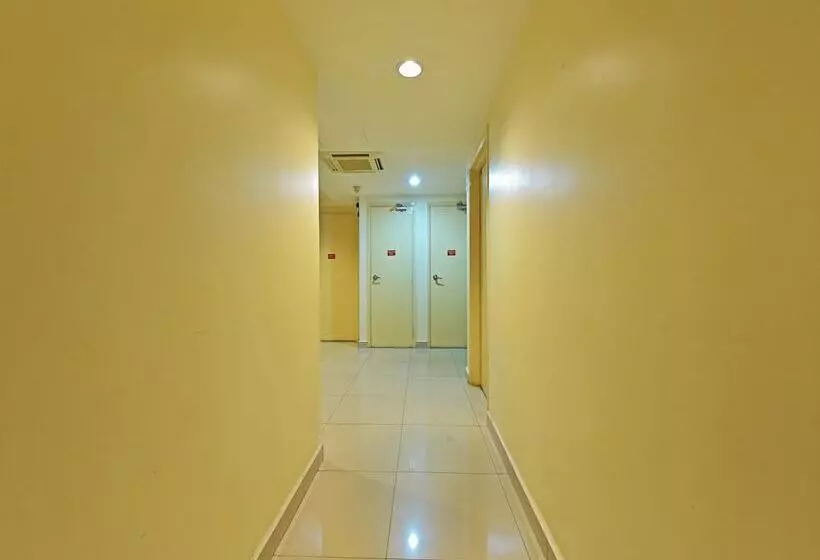 Hotelli Oyo 90669 My  Vistana