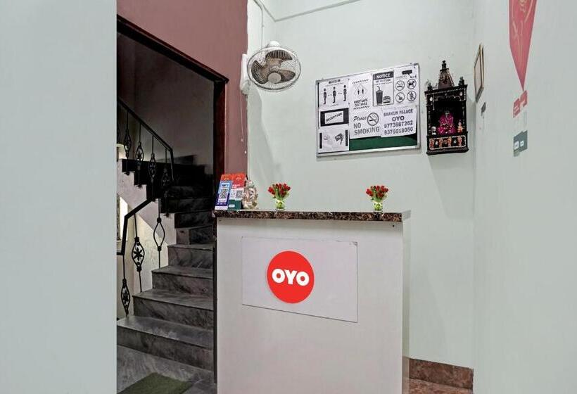 فندق Oyo Flagship 70192 Shakun Palace