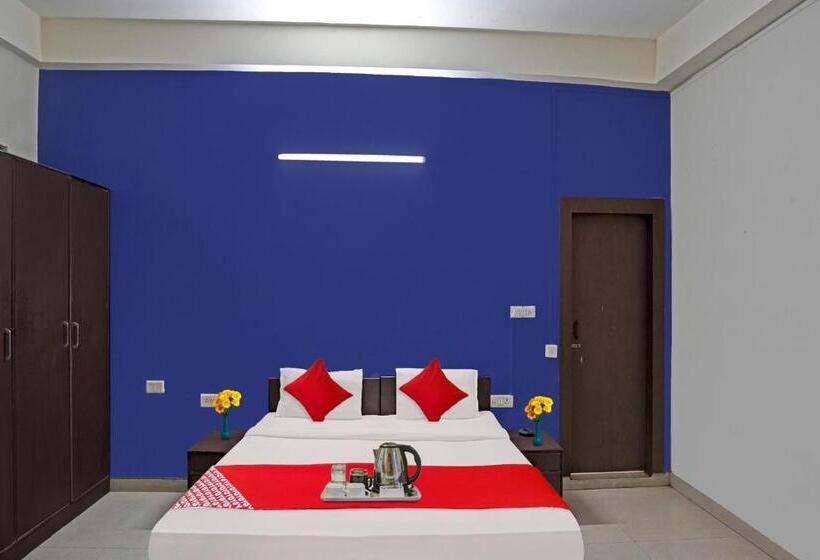 فندق Oyo Flagship 70192 Shakun Palace