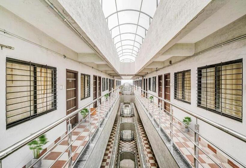 Отель Oyo Flagship 70230 Homely Stay