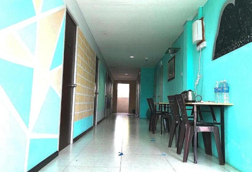 호텔 Oyo Home 90667 Chen Room Bs