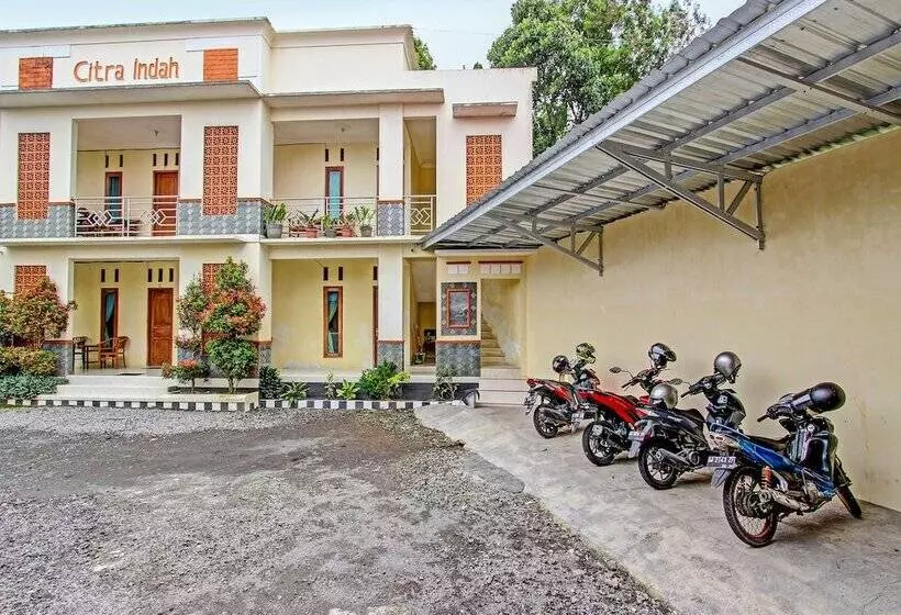 Spot On 91850 Hotel Citra Indah
