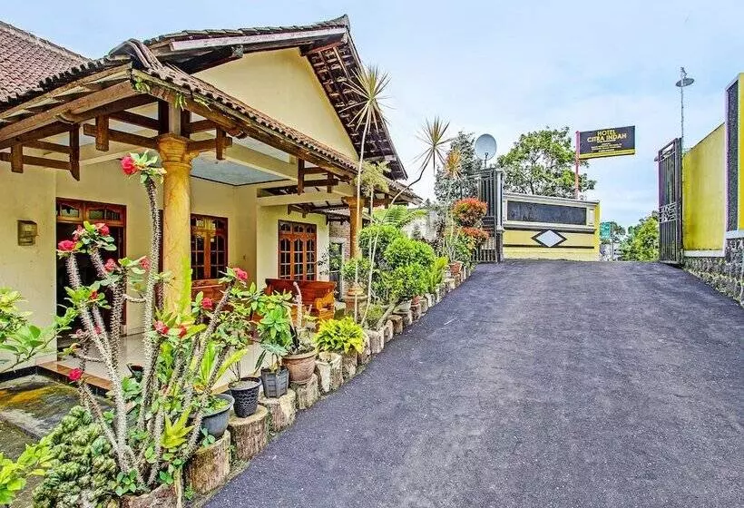 Spot On 91850 Hotel Citra Indah