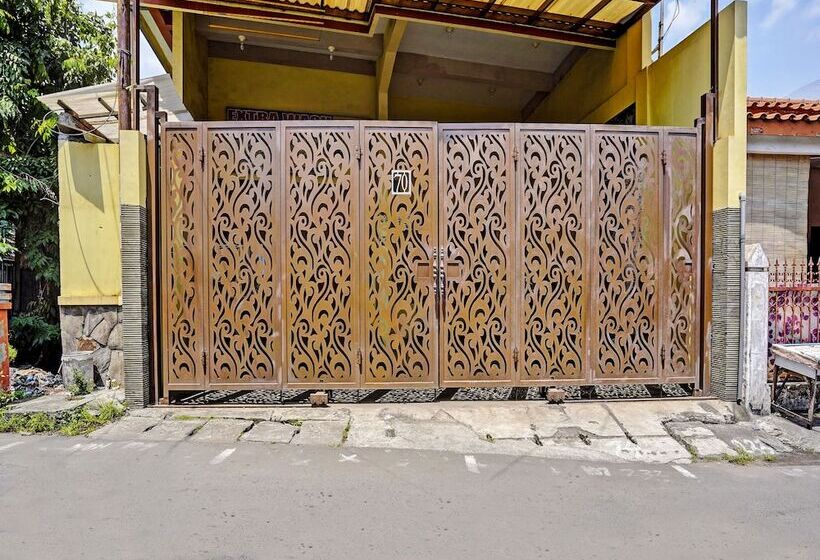 Отель Spot On 91892 Raffa Residence Syariah