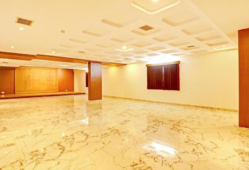 Treebo Celebrity Hotels And Suites