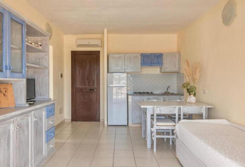 Residence A Golfo Di Marinella A 450 Mt Dal Mare