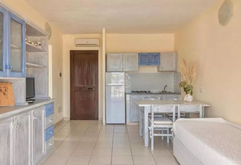 Residence A Golfo Di Marinella A 450 Mt Dal Mare