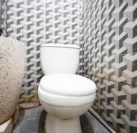 호텔 Tutus Homestay Syariah Redpartner